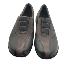 Clark’s Women’s Gray Leather Slip-On‎ Shoes